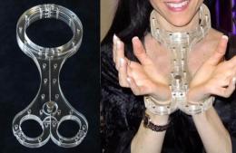 プラスチック製/首輪&手枷