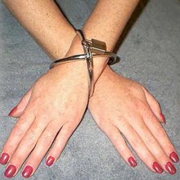 ステンレス製/クロス・手枷