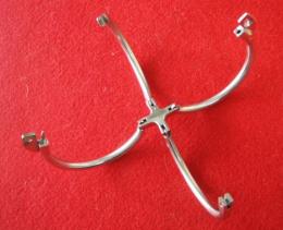 ステンレス製/クロス・手枷