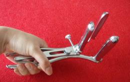 マッチュー氏三弁状肛門鏡