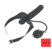 ポンプで膨らむギャグwithディルド